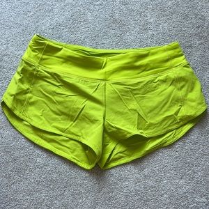 Greenish/Yellow lululemon speed up shorts